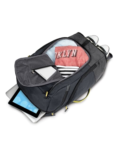 solo velocity max backpack 17.3