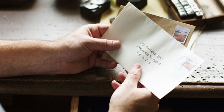 How to Address an Envelope for 8 Different Cases and Occasions