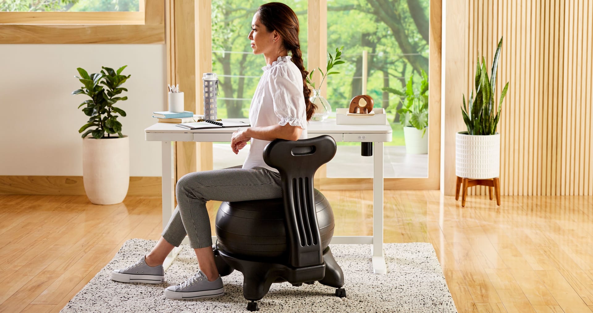 How to Squeeze in a Few Chair Exercises to Keep Fit at Work