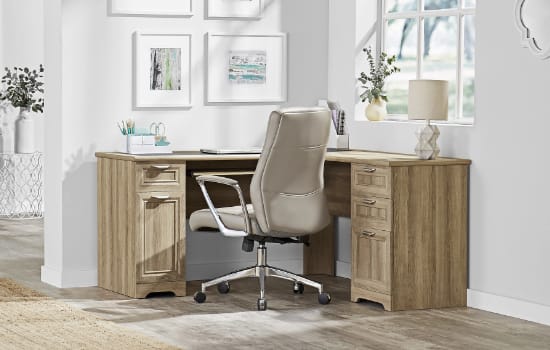 Choose the Best Office Desk for Your Small Business