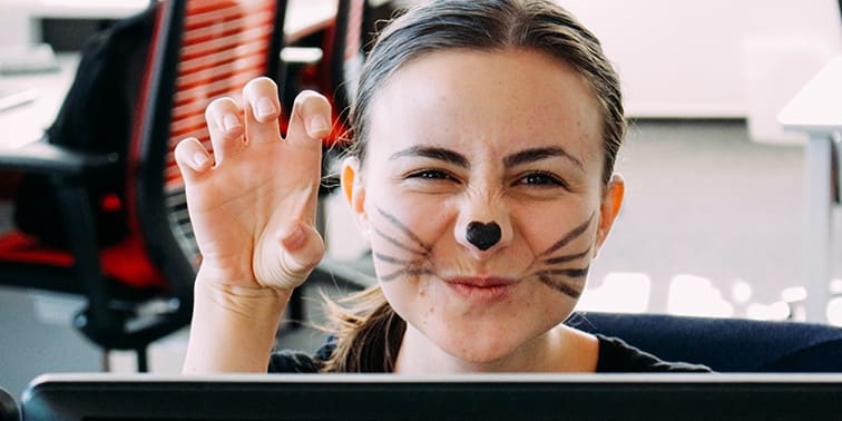 8 Fun Diy Halloween Office Decorations