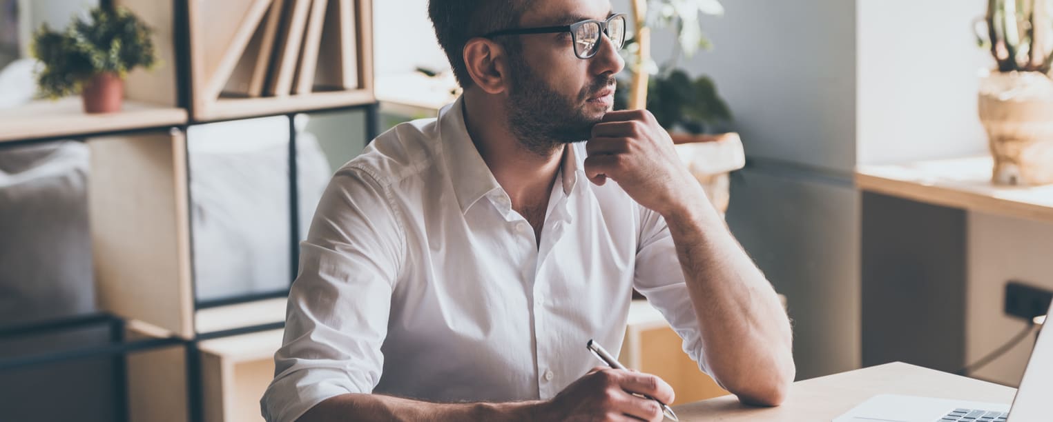 How do linkedin job slots work in