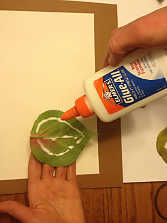Elmer's Glue-All Multi-Purpose Liquid Glue, Extra Strong, Make Slime and  Bond Materials Like Paper, Fabric, Wood, Ceramics, Leather, and More 4 Oz