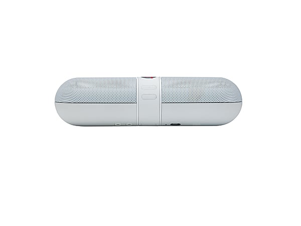 Beats pill best sale vs bose revolve