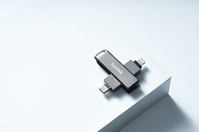 SanDisk iXpand Flash Drive Luxe For iPhone and USB Type C Devices