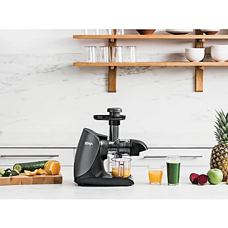 Ninja JC101 Electric Juicer SlowMasticating 16 fl oz Capacity 150