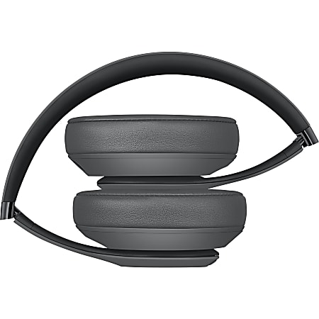 Circumaural beats studio 3 hot sale