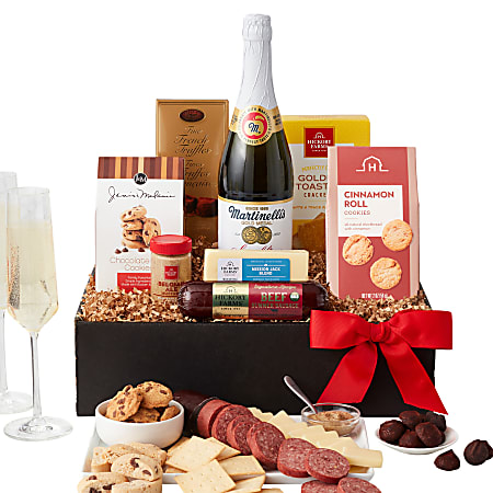 Hickory Farms - Sparkling Cider and Snacks Gift Box - 8 items
