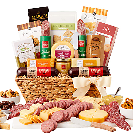 Hickory Farms - Deluxe Charcuterie Gift Basket - 16 items