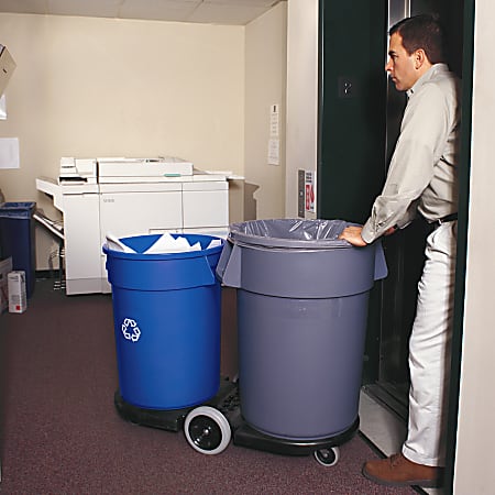 Rubbermaid 22 Gallon Bin Rubbermaid FG354060BEIG 23 Gal Rectangle - Main Image