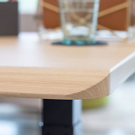 VARI Electric Standing Desk With ComfortEdge 60 W Light Wood VARI Electric Standing Desk With ComfortEdge 60 W Light Wood
