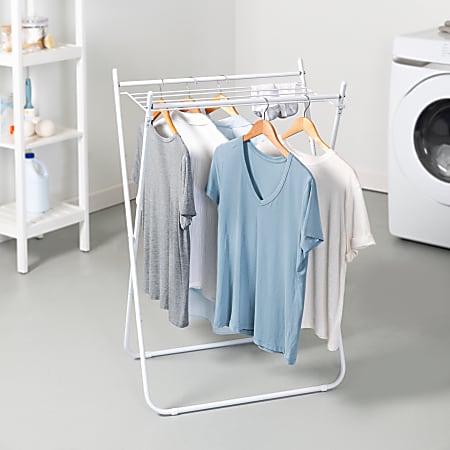 This ladder rack leans cleanly and is a welcome design and storage addition to any room. Air dry your clothes or simply keep throw blankets, towels or clothing accessories close while giving your space a fashionable decor accessory of its own.