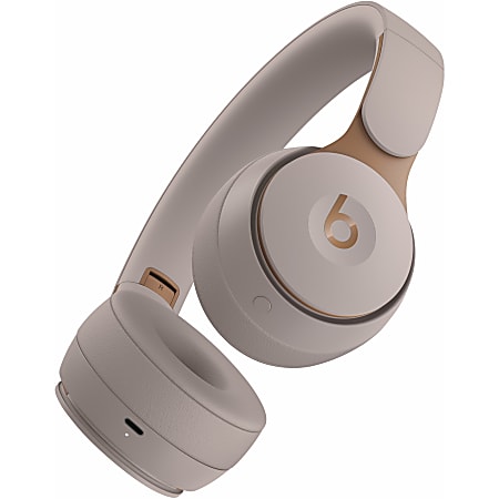 Grey beats sales solo