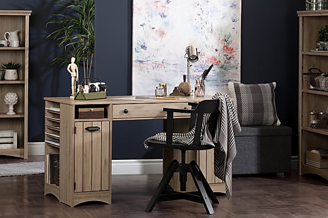 Artwork store craft table