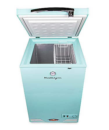 Nostalgia Classic Retro Refrigerator Chest Freezer 3.5 Cu Ft Aqua