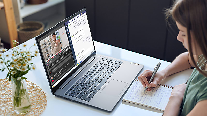 Lenovo IdeaPad Slim 3i Laptop 15.6 Screen Intel Core i5 AI Enabled