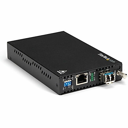 StarTech.com Gigabit Ethernet Copper-to-Fiber Media Converter - SM LC - 10 km - Ethernet Media Converter - ET91000SM10