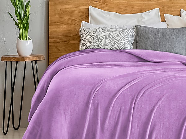 Purple discount velvet blanket