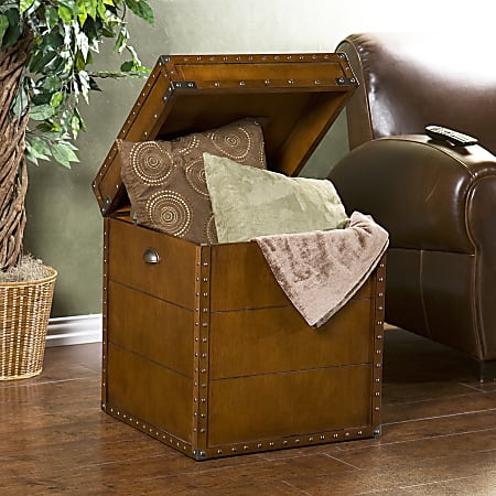 Square trunk end table discount