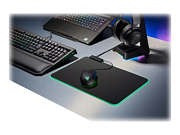 Razer Goliathus Chroma Mouse pad - Office Depot