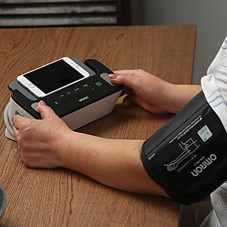 Omron BP7900 Wireless Upper Arm Blood Pressure Monitor - Black/White for  sale online