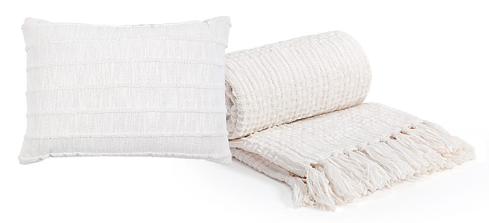 Realspace™ Pillow And Blanket Set, White