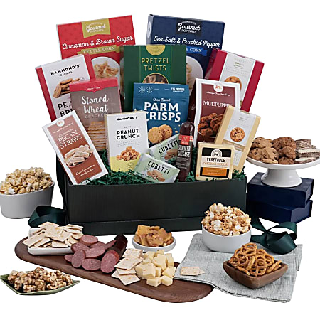 Gourmet Gift Baskets Snack & Chocolate Deluxe Gift Basket, Multicolor