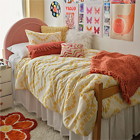 Dormify Layla Wavy Daisy Comforter and Sham Set FullQueen Yellow