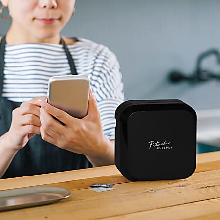 Brother P Touch CUBE Plus PT P710BT Wireless Label Maker