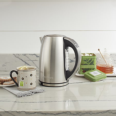 Brentwood 1500 Watt Stainless Steel 1.7 Liter Electric Kettle with 5  Temperature Presets in Silver