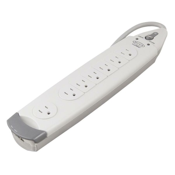 Belkin� SurgeMaster� Home Grade Surge Protector, 7 Outlets, 6-Foot Cord, 1045 Joules