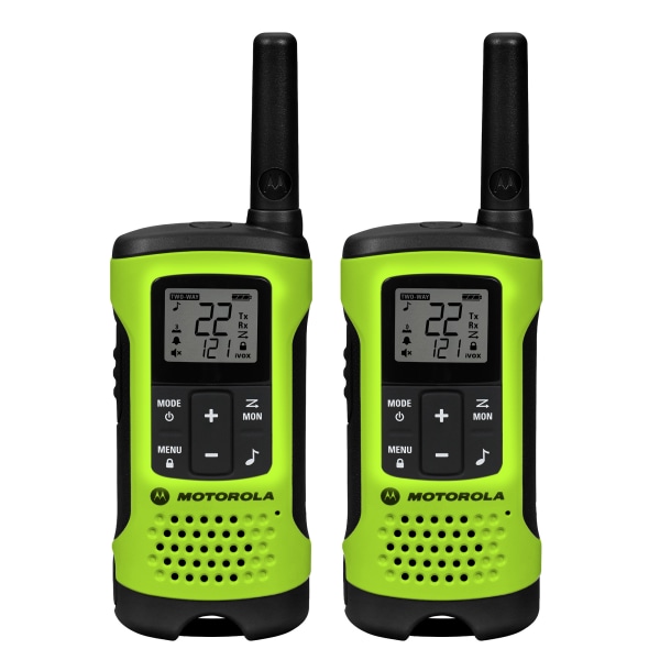 Motorola TalkAbout T605 Waterproof TwoWay Radios GreenBlack Pack Of 2 Radios