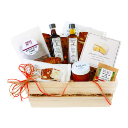 Napa Sonoma Gourmet Treat Grazing Gift Crate - 7 items