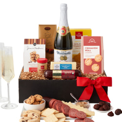 Hickory Farms - Sparkling Cider and Snacks Gift Box - 8 items