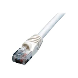 Comprehensive - Patch cable - RJ-45 (M) to RJ-45 (M) - 100 ft - CAT 5e - molded, snagless, stranded - white