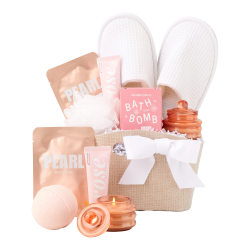 Hickory Farms - Luxury Spa Gift Basket - 6 items