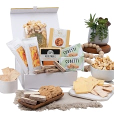Gourmet Gift Baskets Classic Snack Gift